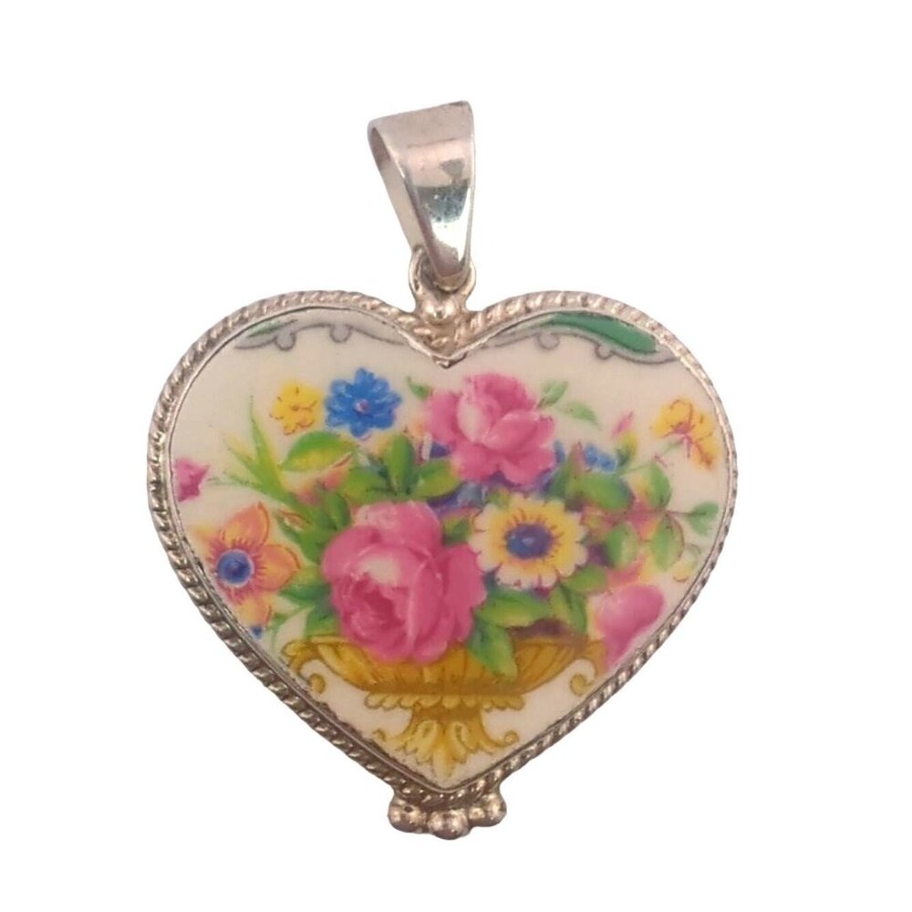JSVR Jacqueline Smiley Vintage Revival Heart-Shaped Sterling Floral Pendant